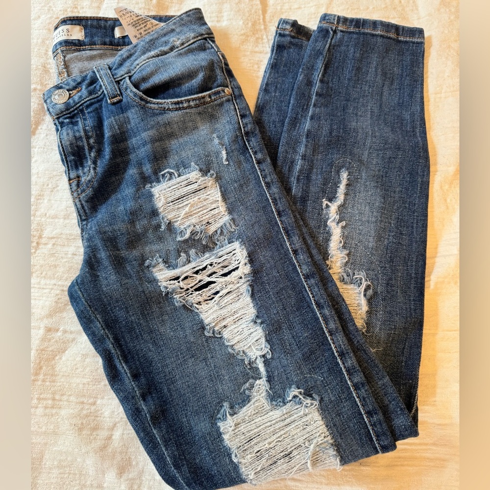 GUESS SKINNY JEANS